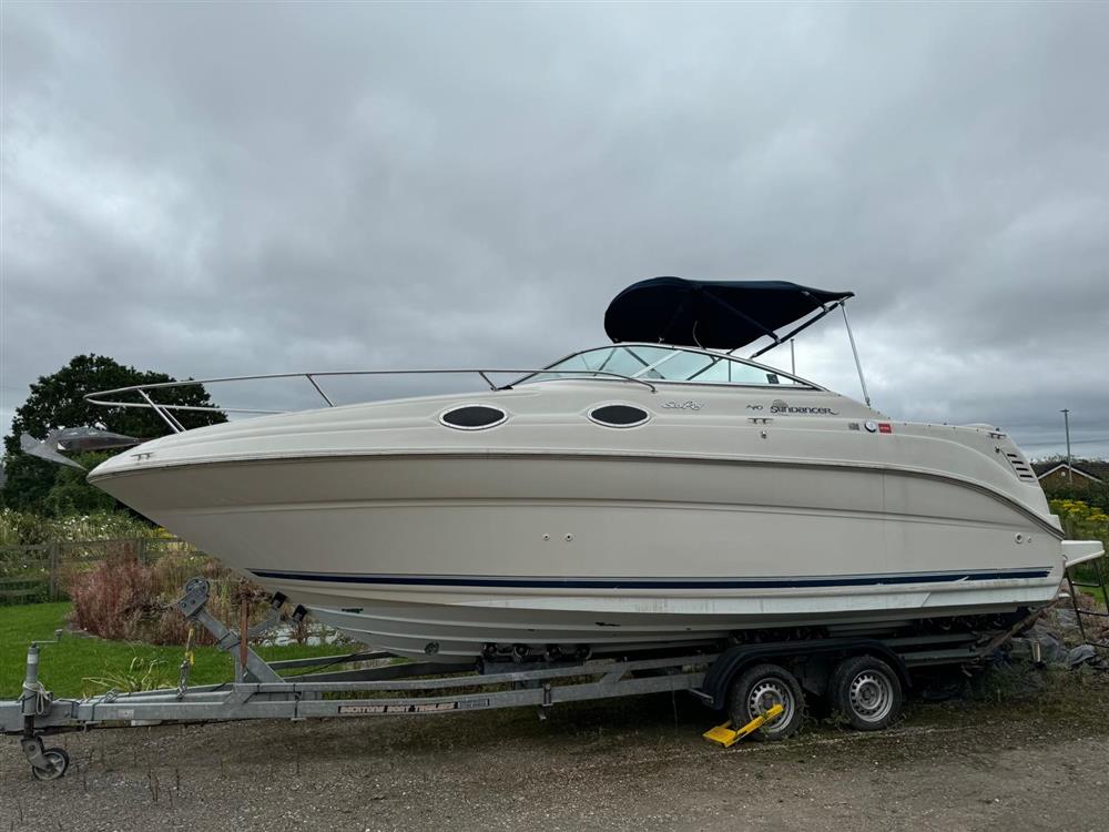 Sea Ray Sundancer 240