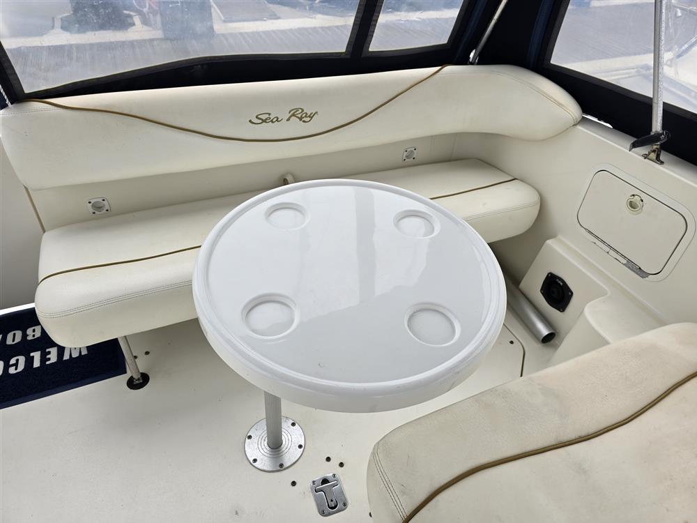 Sea Ray Sun Dancer 260