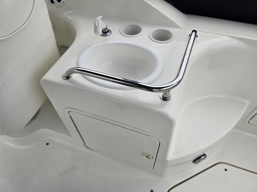 Sea Ray Sun Dancer 260