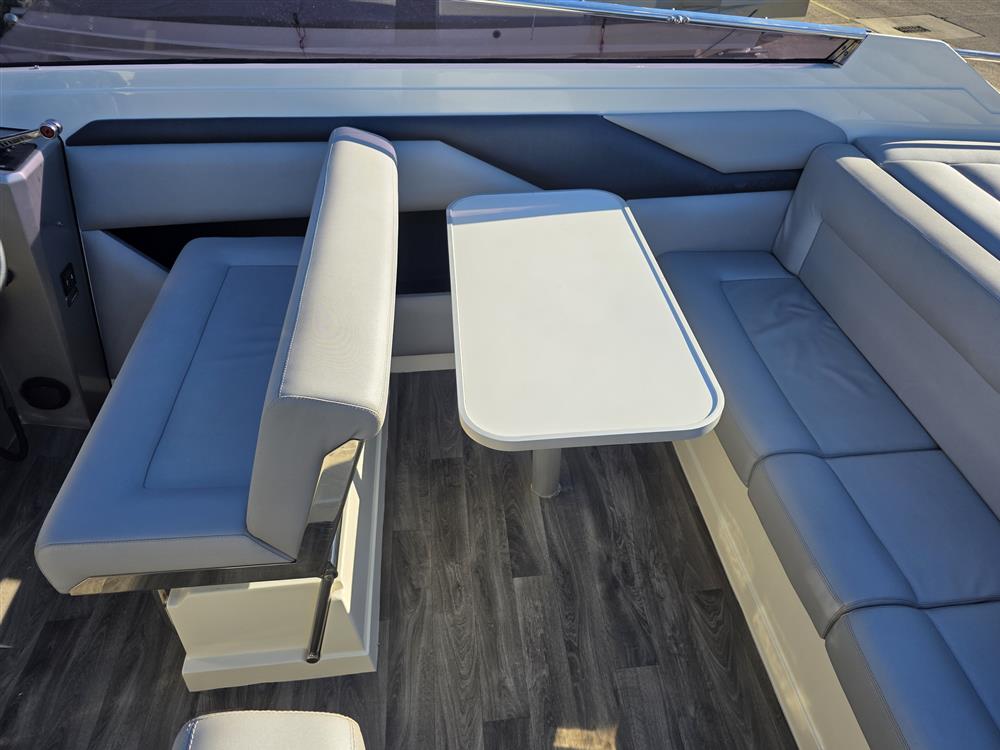 Sunseeker Mohawk 29