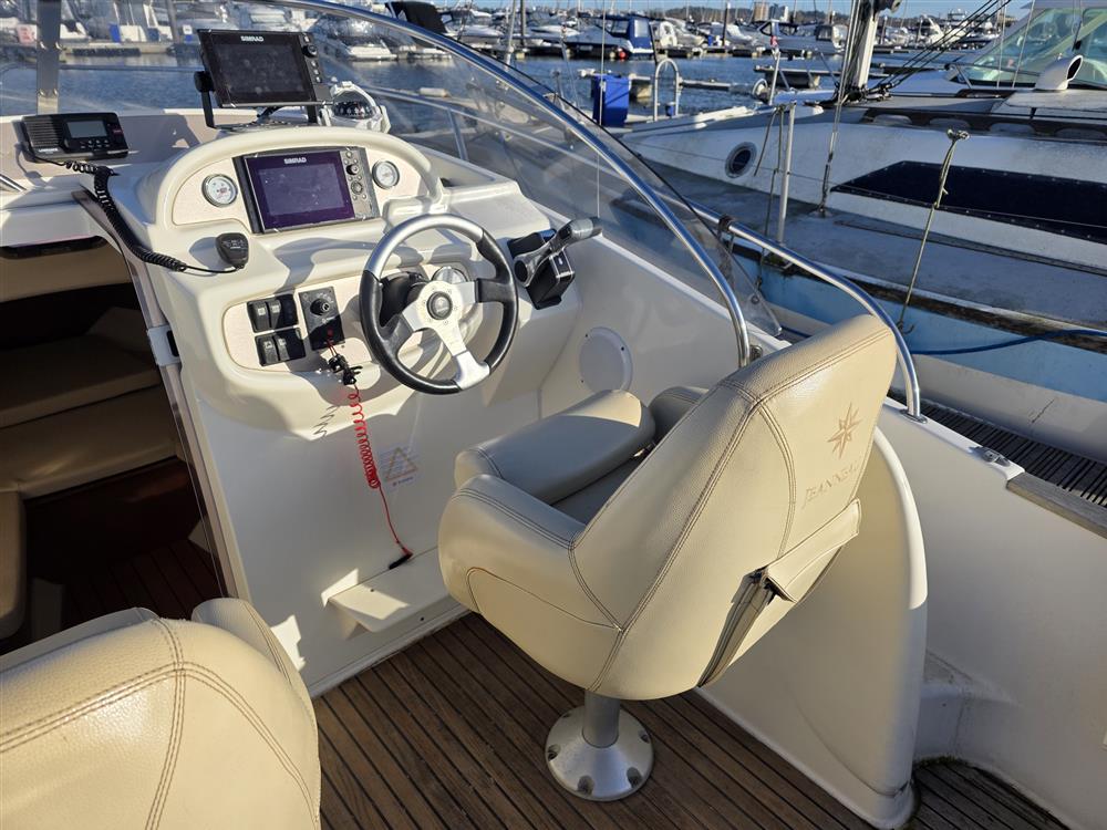 Jeanneau Cap Camarat  7.5 WA